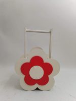 Floare pe cub cu bara,3D,medie