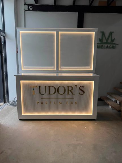 Bar +Panou demontabil+led