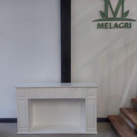 Semineu cu model