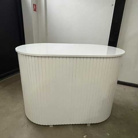 Masa cu blat si raft ,cu frezare 6mm/6cm
